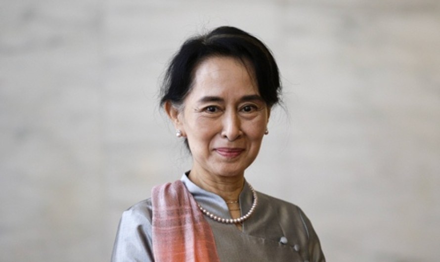 Aung San Suu Kyi Fighting for Human Rights