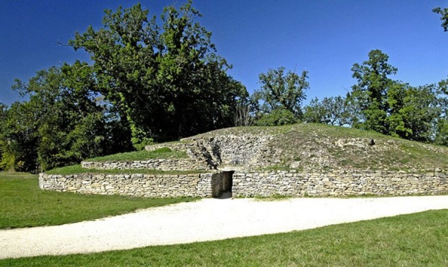 Oldest Buildings Tumulus of Bougon