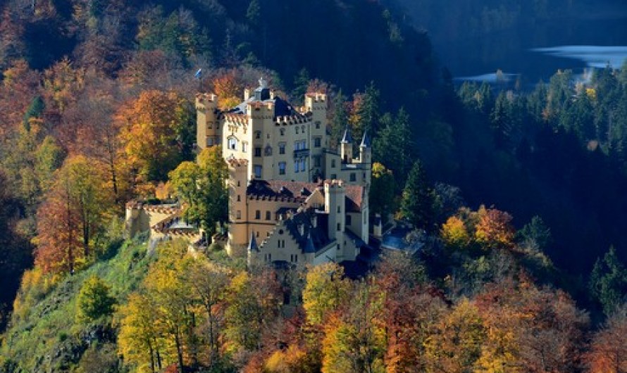 10 Gorgeous Castles in Europ