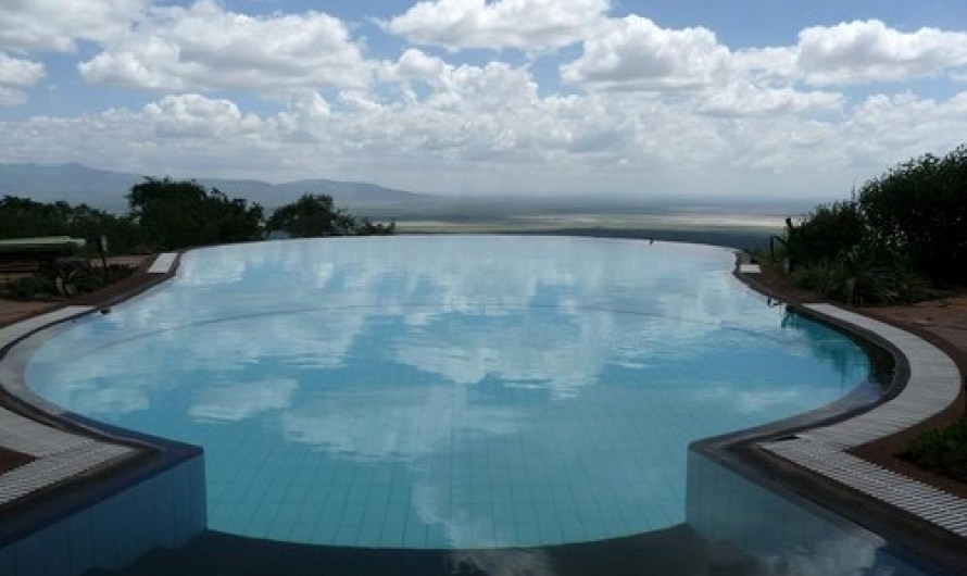 10 Stunning Infinity Pools