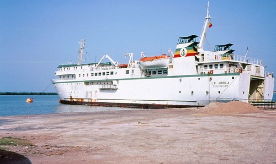 Le Joola at Ziguinchor 1991