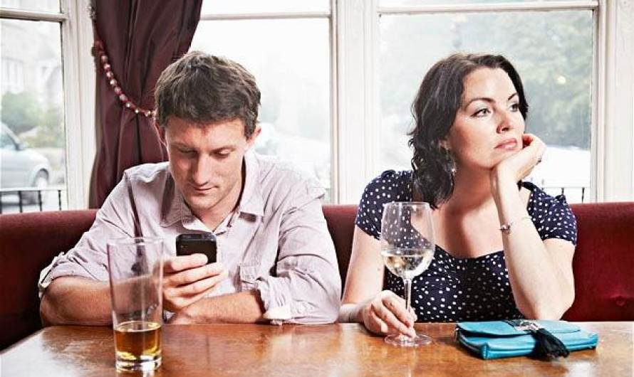 Looking At Your Phone During A Conversation Hurts Us