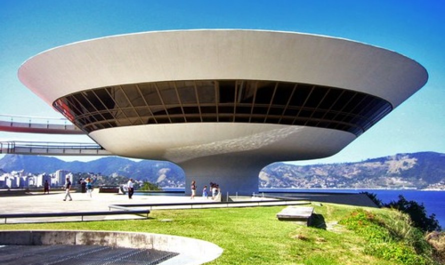 10 Strangest Buildings 