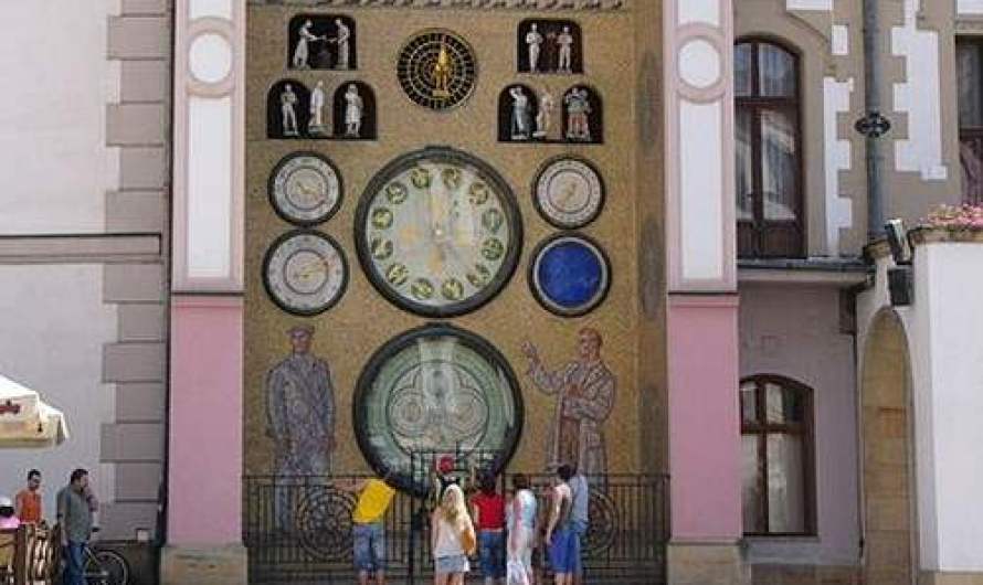 Olomouc astronomical clocks