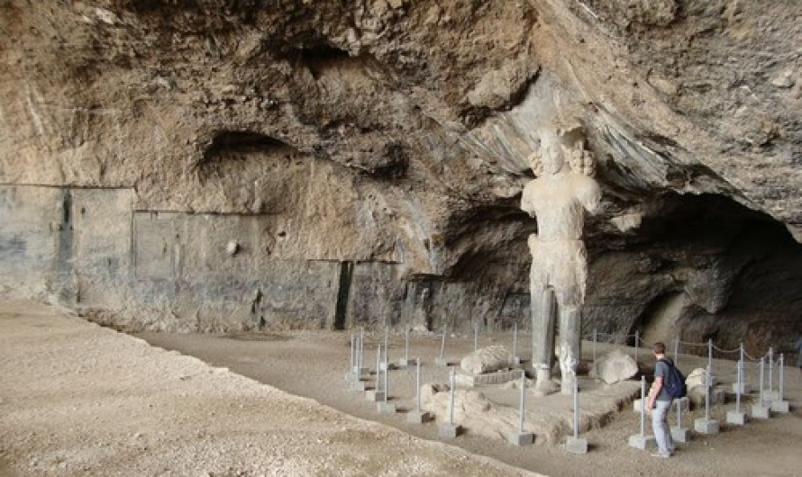 Shapur Asian Caves, Iran