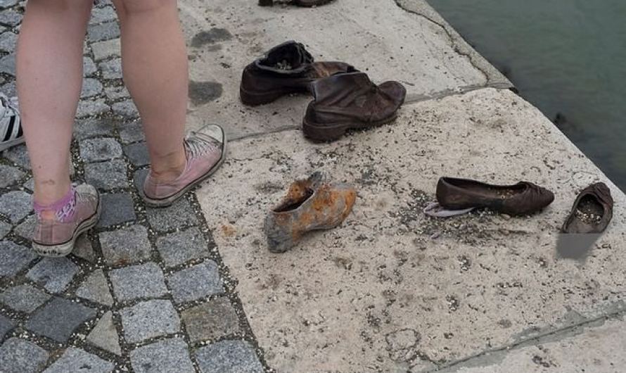 Shoes Monument see and do in Budapest